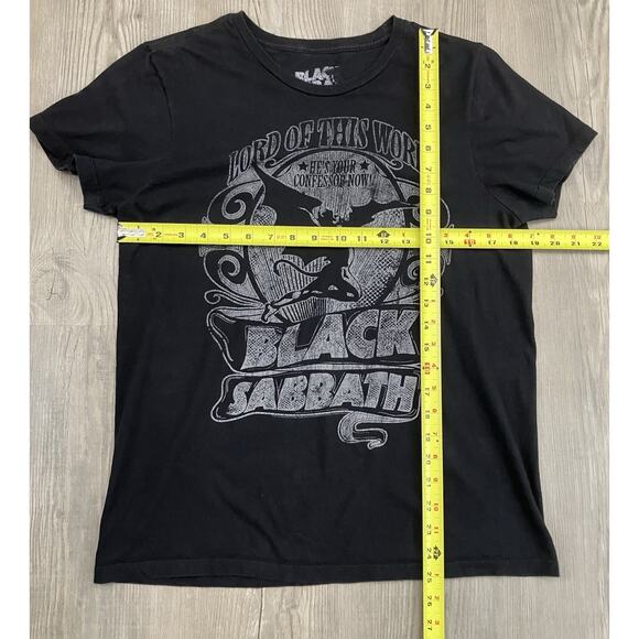 Black Sabbath Logo Crewneck Tshirt Men’s Size M - Picture 2 of 5